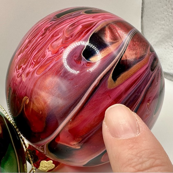 Pair of Marble Inside-Drip Painted Christmas Tree Glass Ball Ornaments - Picture 6 of 10
